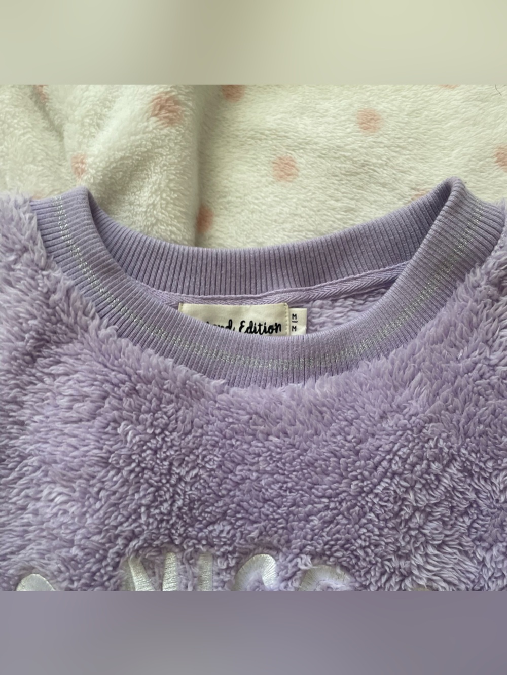 plush sweater🌷 - Picture 3 of 4